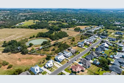 604 N Cherry St, Fredericksburg, TX 78624 - Photo 36