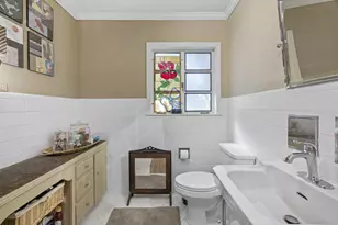 825 Myrta St, Kerrville, TX 78028 - Photo 8