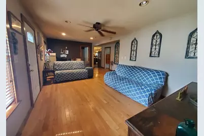 208 W Houston St, Menard, TX 76859 - Photo 12