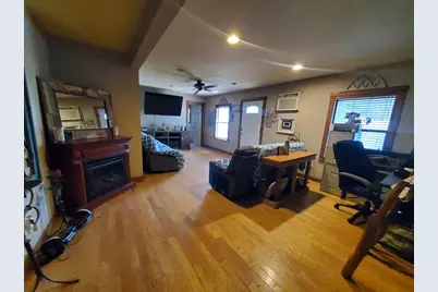 208 W Houston St, Menard, TX 76859 - Photo 10