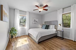 904 N Orange St, Fredericksburg, TX 78624 - Photo 30