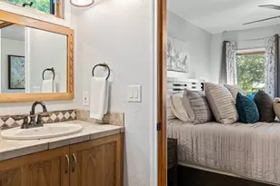 904 N Orange St, Fredericksburg, TX 78624 - Photo 24