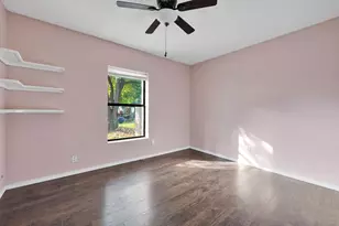 319 Pearl St, Kerrville, TX 78028 - Photo 14