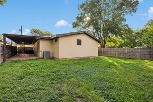 319 Pearl St, Kerrville, TX 78028 - Photo 22