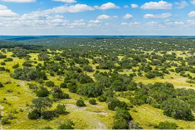 12995 Hackberry Rd, Rocksprings, TX 78880 - Photo 46