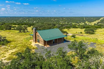 12995 Hackberry Rd, Rocksprings, TX 78880 - Photo 26