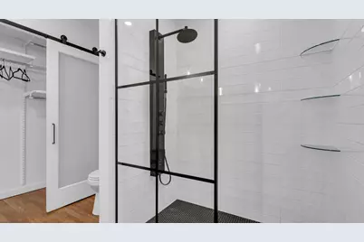 335 W Burbank St, Fredericksburg, TX 78624 - Photo 16