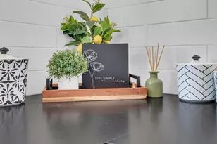 335 W Burbank St, Fredericksburg, TX 78624 - Photo 12