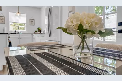 335 W Burbank St, Fredericksburg, TX 78624 - Photo 8