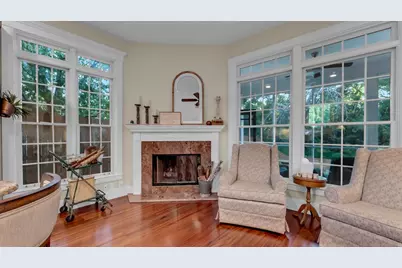 309 Fulton St, Fredericksburg, TX 78624 - Photo 10