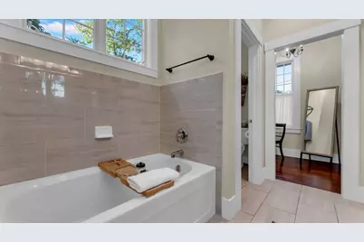 309 Fulton St, Fredericksburg, TX 78624 - Photo 18