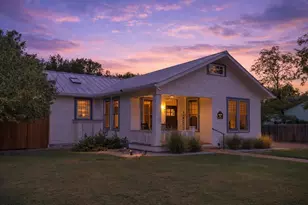 309 Fulton St, Fredericksburg, TX 78624 - Photo 1