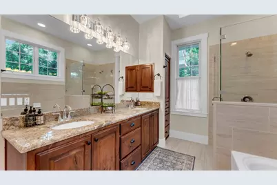 309 Fulton St, Fredericksburg, TX 78624 - Photo 18