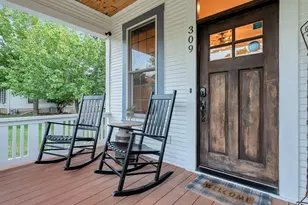 309 Fulton St, Fredericksburg, TX 78624 - Photo 2