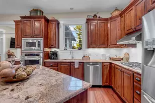 309 Fulton St, Fredericksburg, TX 78624 - Photo 16