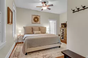 309 Fulton St, Fredericksburg, TX 78624 - Photo 12