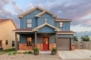 510 Mueller St, Fredericksburg, TX 78624 - Photo 2