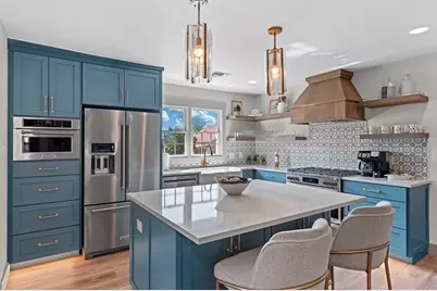 204 N Elk St, Fredericksburg, TX 78624 - Photo 10