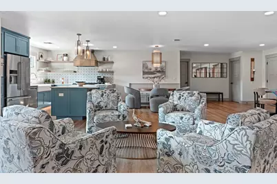 204 N Elk St, Fredericksburg, TX 78624 - Photo 6