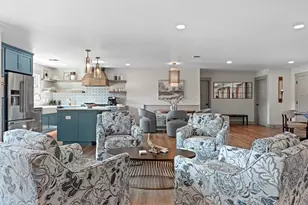 204 N Elk St, Fredericksburg, TX 78624 - Photo 6