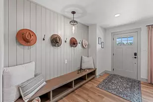 204 N Elk St, Fredericksburg, TX 78624 - Photo 8