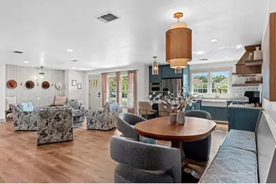 204 N Elk St, Fredericksburg, TX 78624 - Photo 14