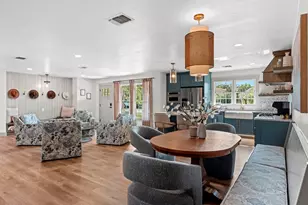 204 N Elk St, Fredericksburg, TX 78624 - Photo 14