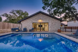 204 N Elk St, Fredericksburg, TX 78624 - Photo 50