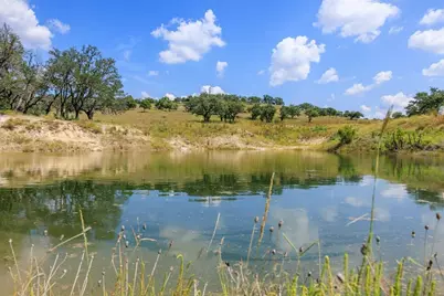 189 Fallen Acorn Dr, Blanco, TX 78606 - Photo 1