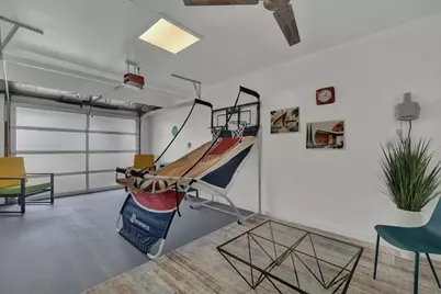 112 W Mulberry St, Fredericksburg, TX 78624 - Photo 16