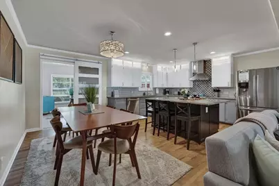 112 W Mulberry St, Fredericksburg, TX 78624 - Photo 6