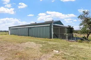 647 Funf Kinder Rd, Fredericksburg, TX 78624 - Photo 20