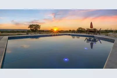 647 Funf Kinder Rd, Fredericksburg, TX 78624 - Photo 4