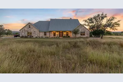 647 Funf Kinder Rd, Fredericksburg, TX 78624 - Photo 1