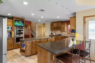 647 Funf Kinder Rd, Fredericksburg, TX 78624 - Photo 34