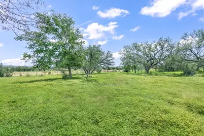 396 Royal Oaks Loop, Fredericksburg, TX 78624 - Photo 16