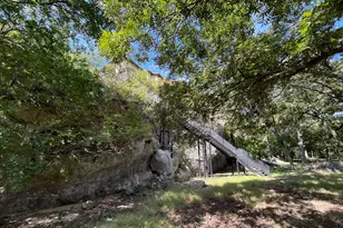 412 Field Rd, Fischer, TX 78623 - Photo 8