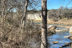 412 Field Rd, Fischer, TX 78623 - Photo 10