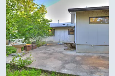 17 Roadrunner Dr., Fredericksburg, TX 78624 - Photo 32