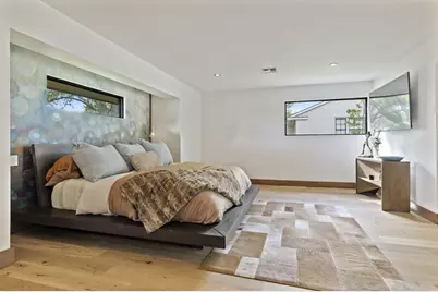 806 W Schubert St, Fredericksburg, TX 78624 - Photo 12