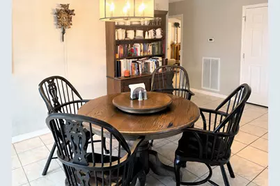 702 E Schubert St, Fredericksburg, TX 78624 - Photo 14