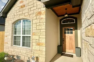 222 Dudley Wy, Fredericksburg, TX 78624 - Photo 2