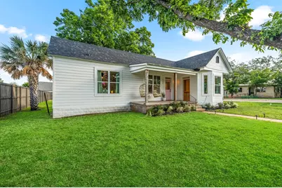 703 E Highway St, Fredericksburg, TX 78624 - Photo 4