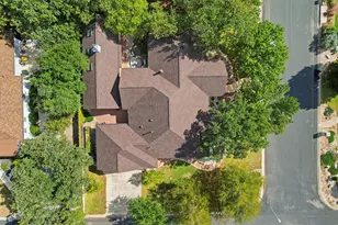 2140 Hedgestone, Fredericksburg, TX 78624 - Photo 4