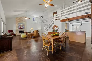 904 N Lincoln, Fredericksburg, TX 78624 - Photo 12