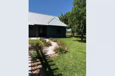 207 N Fourth St, Harper, TX 78631 - Photo 6