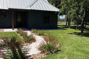 207 N Fourth St, Harper, TX 78631 - Photo 8