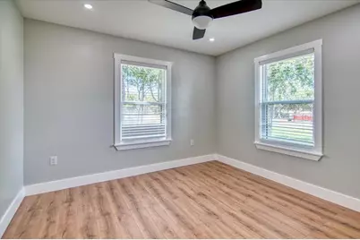 207 N Fourth St, Harper, TX 78631 - Photo 32