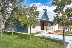 207 N Fourth St, Harper, TX 78631 - Photo 8