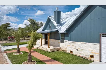 207 N Fourth St, Harper, TX 78631 - Photo 10
